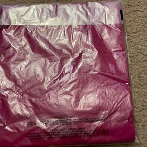 Pink thrill pink vs tee new in bag